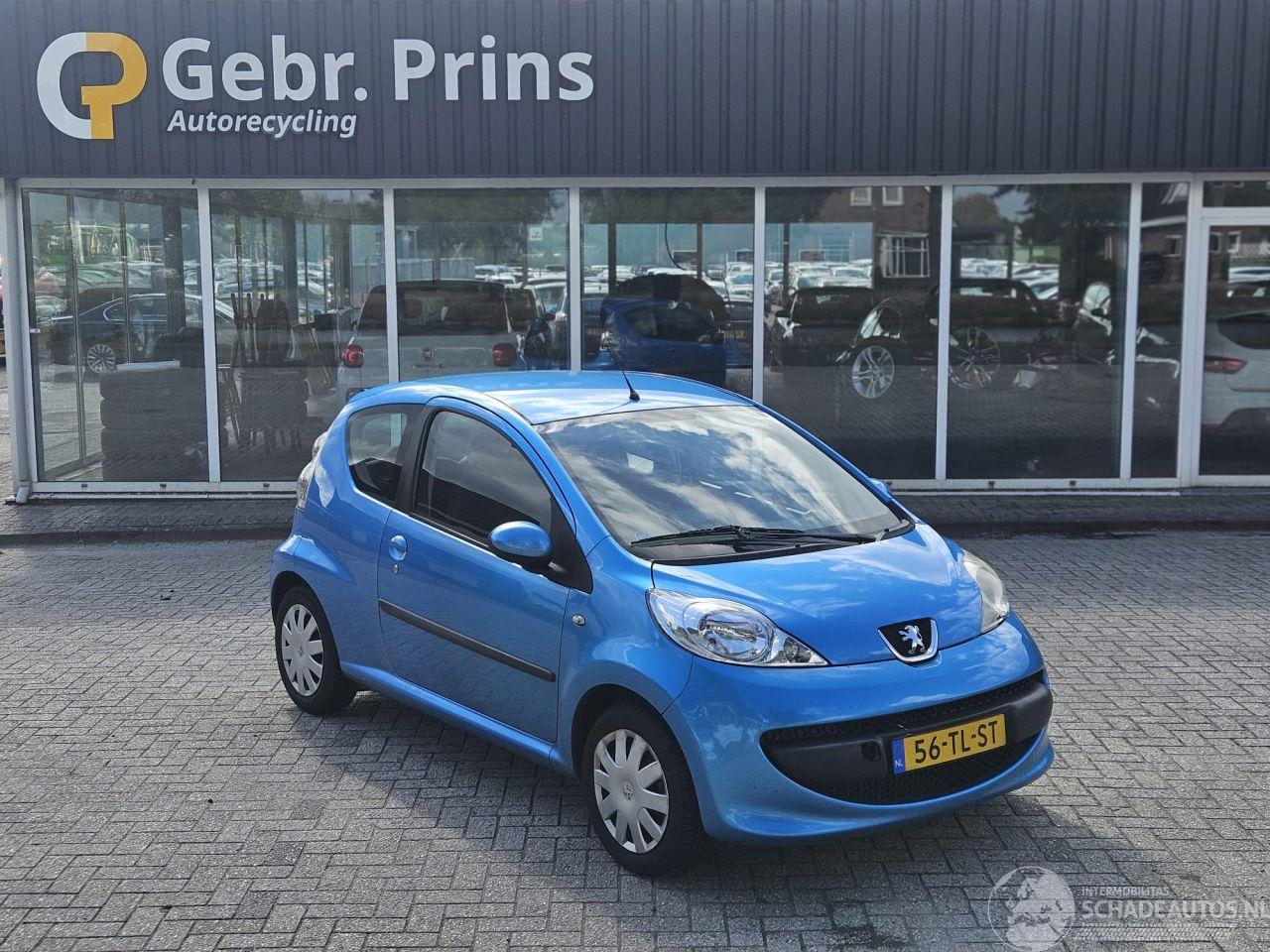 Peugeot 107 1.0 12V Hatchback  Benzine 998cc 50kW (68pk) FWD