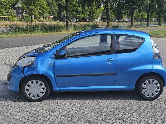 Peugeot 107 1.0 12V Hatchback  Benzine 998cc 50kW (68pk) FWD picture 6