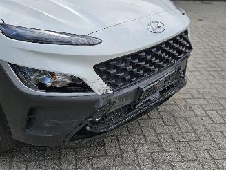 Hyundai Kona 1.6 GDi HEV 16V SUV  Elektrisch Benzine 1.580cc 104kW (141pk) FWD picture 2