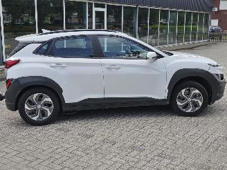 Hyundai Kona 1.6 GDi HEV 16V SUV  Elektrisch Benzine 1.580cc 104kW (141pk) FWD picture 3