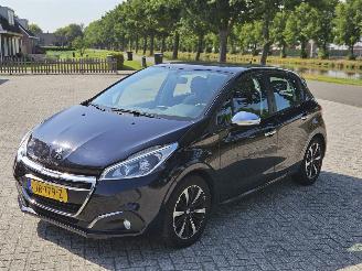 Peugeot 208 1.2 Vti 12V PureTech 82 Hatchback  Benzine 1.199cc 60kW (82pk) FWD picture 4