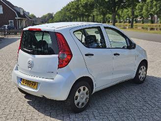 Opel Agila 1.0 12V MPV  Benzine 996cc 48kW (65pk) FWD picture 3