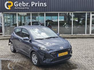 krockskadad bil auto Hyundai I-10 1.0 12V Hatchback  Benzine 998cc 49kW (67pk) 2024/7