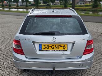 Mercedes C-klasse 2.2 C-200 CDI 16V . Combi/o  Diesel 2.148cc 100kW (136pk) RWD picture 4