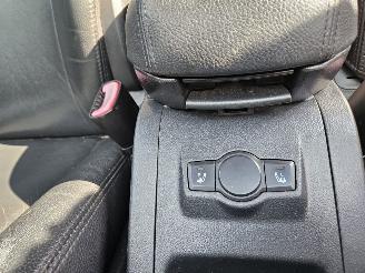 Chevrolet Captiva 2.0 CDTI 16V 150 4x4 SUV  Diesel 1.991cc 110kW (150pk) 4x4 picture 10