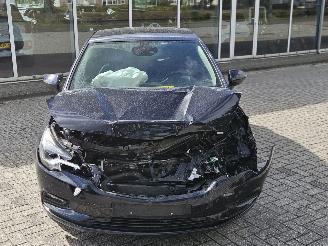 Opel Astra + 1.4 Turbo 16V Hatchback 4Dr Benzine 1.399cc 110kW (150pk) FWD picture 3