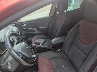 Renault Clio 1.5 Energy dCi 90 FAP Hatchback 4Dr Diesel 1.461cc 66kW (90pk) FWD picture 9