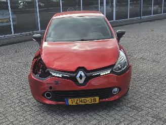 Renault Clio 1.5 Energy dCi 90 FAP Hatchback 4Dr Diesel 1.461cc 66kW (90pk) FWD picture 2