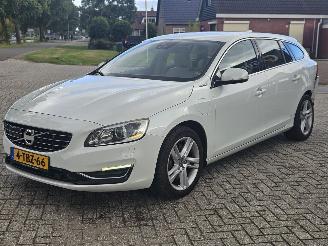 Volvo V-60 2.4 D6 20V Plug-in Hybrid AWD Combi/o  Elektrisch Diesel 2.401cc 206kW (280pk) 4x4 picture 9