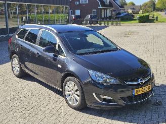 Opel Astra SPORTS TOURER 1.6 CDTI 16V Combi/o  Diesel 1.598cc 81kW (110pk) FWD picture 3