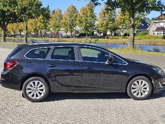 Opel Astra SPORTS TOURER 1.6 CDTI 16V Combi/o  Diesel 1.598cc 81kW (110pk) FWD picture 7