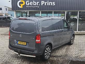 Schade bestelwagen Mercedes Vito 1.6 111 CDI 16V Bestel  Diesel 1.598cc 84kW (114pk) FWD 2017/7