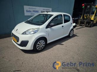 Sloopauto Peugeot 107 107, Hatchback, 2005 / 2014 1.0 12V 2012/4