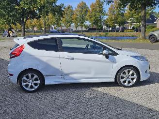 Ford Fiesta 1.6 16V Sport Hatchback  Benzine 1.596cc 88kW (120pk) FWD picture 5
