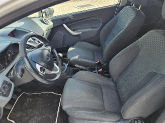 Ford Fiesta 1.6 16V Sport Hatchback  Benzine 1.596cc 88kW (120pk) FWD picture 11