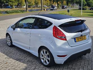 Ford Fiesta 1.6 16V Sport Hatchback  Benzine 1.596cc 88kW (120pk) FWD picture 7