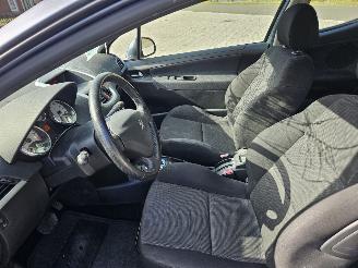 Peugeot 207 1.6 16V VTi Hatchback  Benzine 1.598cc 88kW (120pk) FWD picture 10