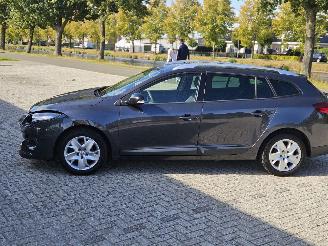 Renault Mégane 1.5 dCi 90 Combi/o 4Dr Diesel 1.461cc 66kW (90pk) FWD picture 4