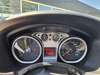 Ford Focus 1.4 16V Hatchback  Benzine 1.388cc 59kW (80pk) picture 12