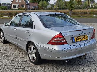Mercedes C-klasse 2.2 C-200 CDI 16V Sedan 4Dr Diesel 2.148cc 90kW (122pk) RWD picture 5