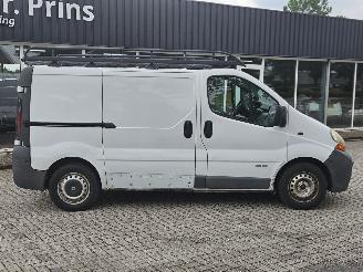 Renault Trafic 1.9 dCi 82 16V Bestel  Diesel 1.870cc 60kW (82pk) FWD picture 2