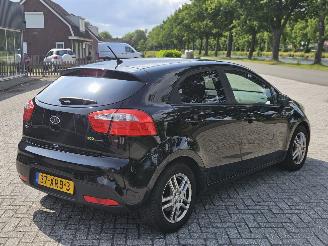 Kia Rio 1.2 CVVT 16V Hatchback  Benzine 1.248cc 63kW (86pk) FWD picture 3