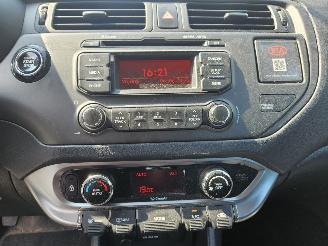 Kia Rio 1.2 CVVT 16V Hatchback  Benzine 1.248cc 63kW (86pk) FWD picture 10