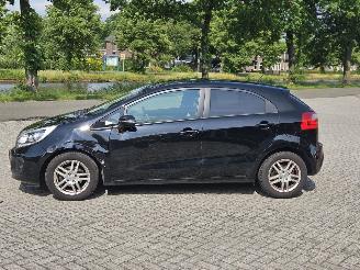 Kia Rio 1.2 CVVT 16V Hatchback  Benzine 1.248cc 63kW (86pk) FWD picture 6