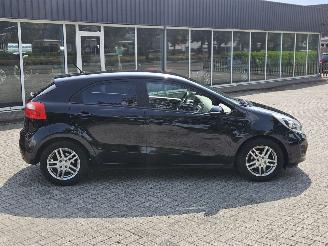 Kia Rio 1.2 CVVT 16V Hatchback  Benzine 1.248cc 63kW (86pk) FWD picture 2