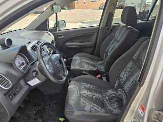 Opel Agila 1.2 16V MPV  Benzine 1.242cc 69kW (94pk) FWD picture 10