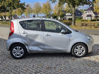 Opel Agila 1.2 16V MPV  Benzine 1.242cc 69kW (94pk) FWD picture 4