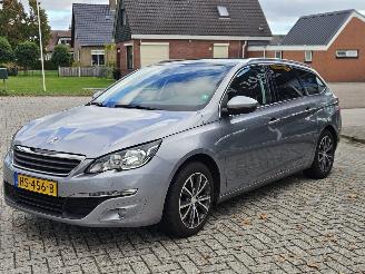 Peugeot 308 1.6 BlueHDi 120 Combi/o 4Dr Diesel 1.560cc 88kW (120pk) FWD picture 6