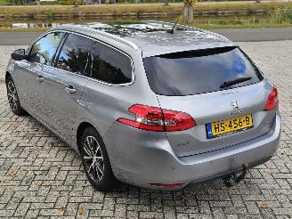 Peugeot 308 1.6 BlueHDi 120 Combi/o 4Dr Diesel 1.560cc 88kW (120pk) FWD picture 5