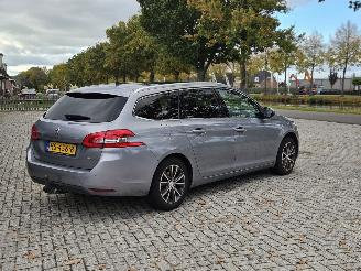 Peugeot 308 1.6 BlueHDi 120 Combi/o 4Dr Diesel 1.560cc 88kW (120pk) FWD picture 3