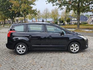 Peugeot 5008 1.6 THP 16V MPV  Benzine 1.598cc 115kW (156pk) FWD picture 4