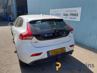Vrakbiler auto Volvo V-40 V40 (MV), Hatchback 5-drs, 2012 / 2019 2.0 D4 16V 2014/9
