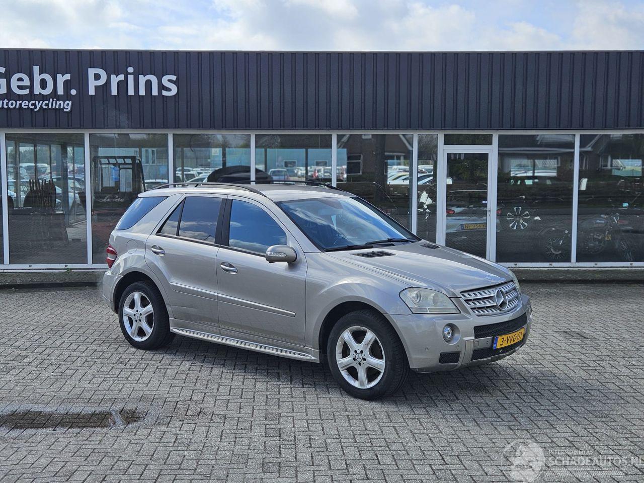 Mercedes M-klasse 3.0 ML-320 CDI 4-Matic V6 24V SUV  Diesel 2.987cc 155kW (211pk) 4x4