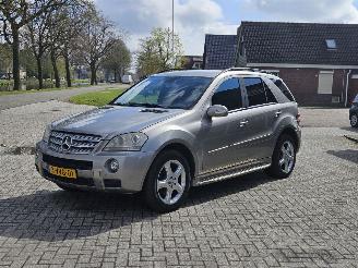 Mercedes M-klasse 3.0 ML-320 CDI 4-Matic V6 24V SUV  Diesel 2.987cc 155kW (211pk) 4x4 picture 8