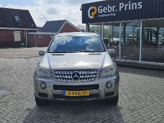 Mercedes M-klasse 3.0 ML-320 CDI 4-Matic V6 24V SUV  Diesel 2.987cc 155kW (211pk) 4x4 picture 10
