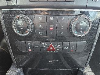 Mercedes M-klasse 3.0 ML-320 CDI 4-Matic V6 24V SUV  Diesel 2.987cc 155kW (211pk) 4x4 picture 12