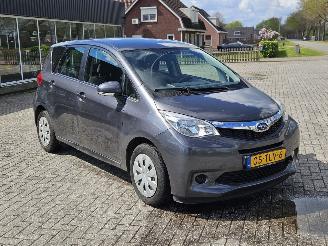 Subaru Trezia 1.33 16V Dual VVT-I MPV  Benzine 1.329cc 73kW (99pk) FWD picture 4
