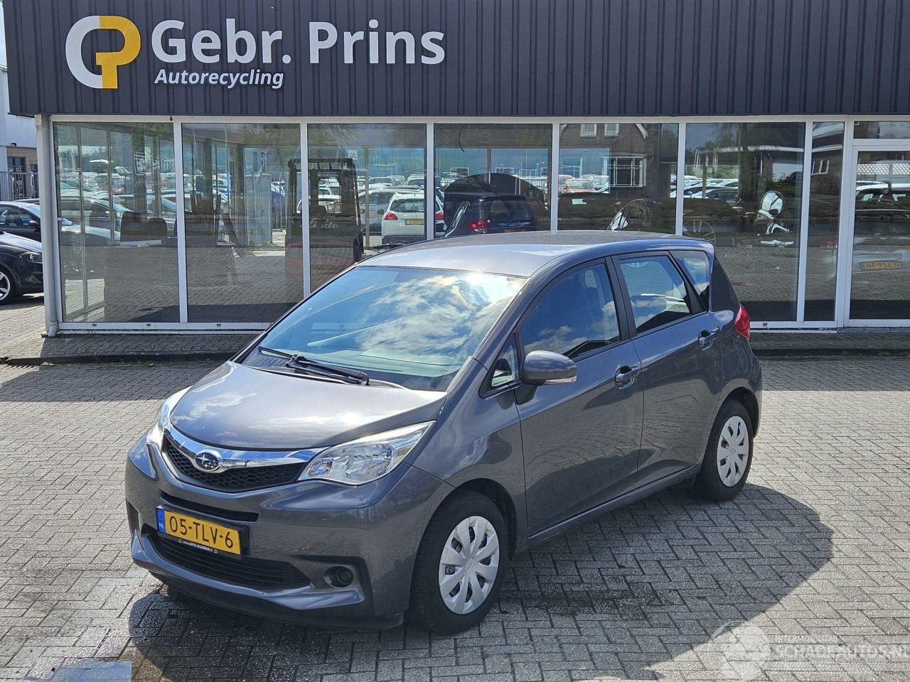 Subaru Trezia 1.33 16V Dual VVT-I MPV  Benzine 1.329cc 73kW (99pk) FWD