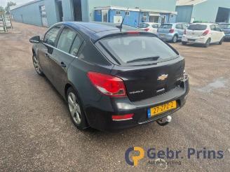 Chevrolet Cruze Cruze (305), Hatchback, 2010 / 2015 1.8 16V VVT picture 3
