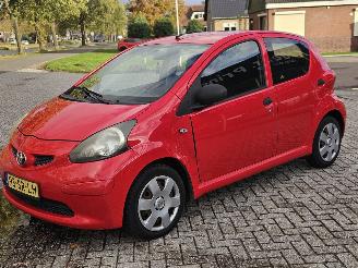 Toyota Aygo 1.0 12V VVT-i Hatchback  Benzine 998cc 50kW (68pk) FWD picture 7