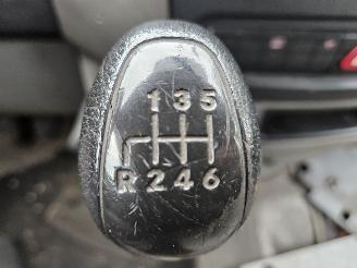 Volkswagen Crafter 2.5 TDI 28/30/32/35 SWB Bestel  Diesel 2.459cc 100kW (136pk) RWD picture 11