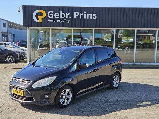 Avarii autoturisme Ford C-Max 1.0 Ti-VCT EcoBoost 12V 100 MPV  Benzine 998cc 74kW (101pk) FWD 2013/6