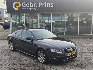Vaurioauto  passenger cars Audi A5 2.0 FSI 16V Coupe 2Dr Benzine 1.984cc 132kW (179pk) FWD 2011/7
