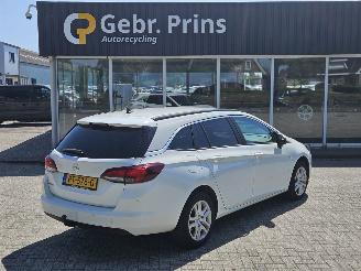 damaged passenger cars Opel Astra 1.0 Turbo 12V Combi/o  Benzine 999cc 77kW (105pk) FWD 2017/9