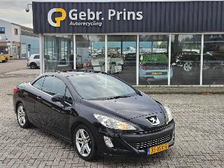 Schadeauto Peugeot 308 1.6 16V THP 150 Cabrio  Benzine 1.598cc 110kW (150pk) FWD 2009/8