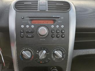 Opel Agila 1.2 16V MPV  Benzine 1.242cc 63kW (86pk) FWD picture 12